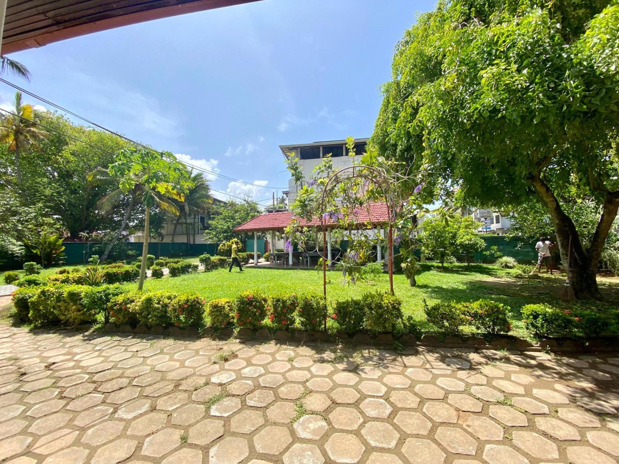 Hotel Tk Green Garden Matara Exterior foto